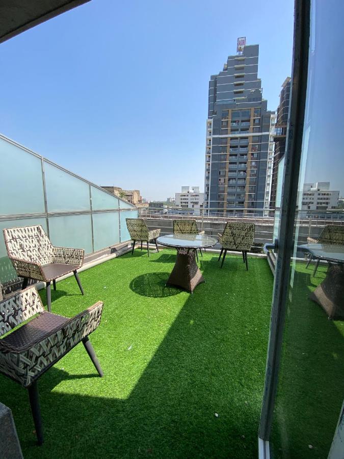 Apricot Hotel , อาเมดาบัด ภายนอก รูปภาพ