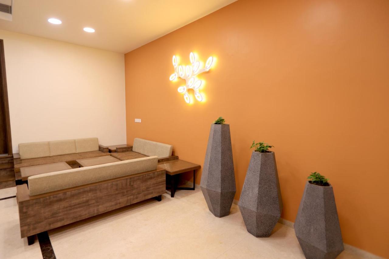 Apricot Hotel , อาเมดาบัด ภายนอก รูปภาพ